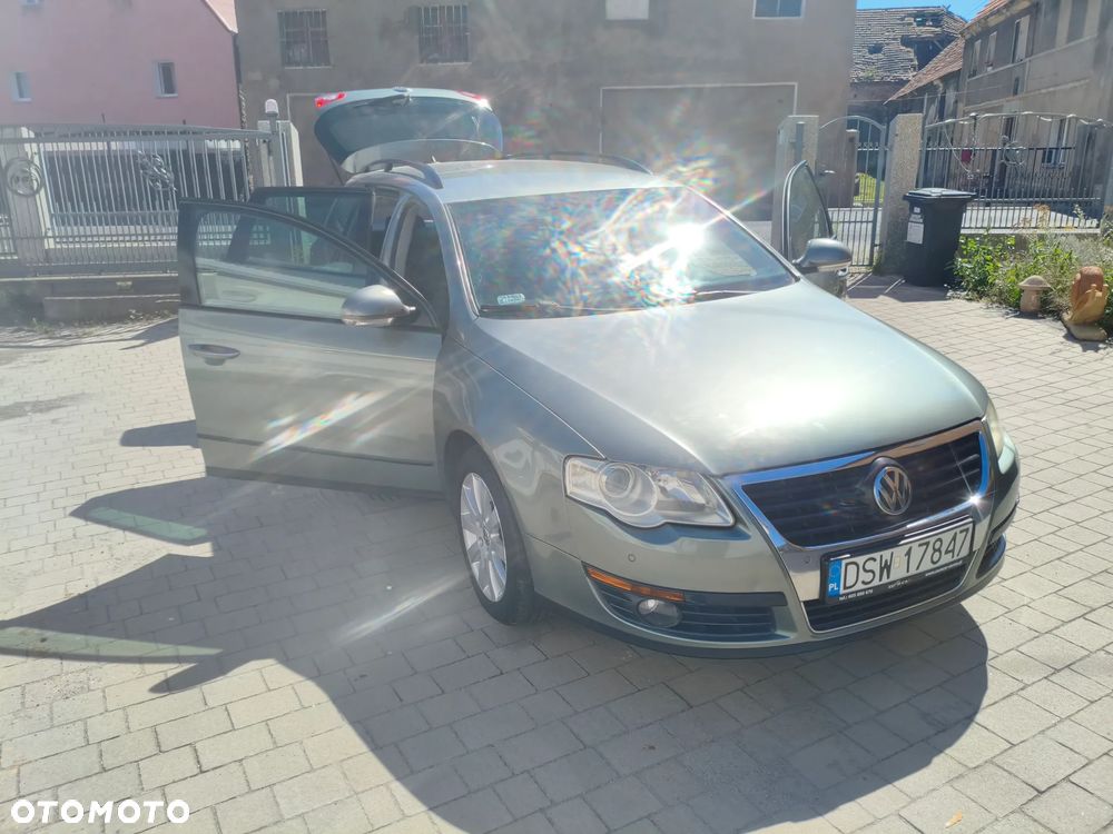 Volkswagen Passat 2.0 TDI Trendline - 11