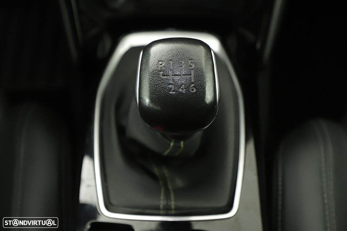 Peugeot 208 1.2 PureTech GT - 15