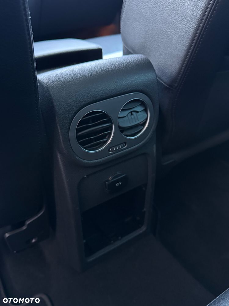 Volkswagen Tiguan - 22