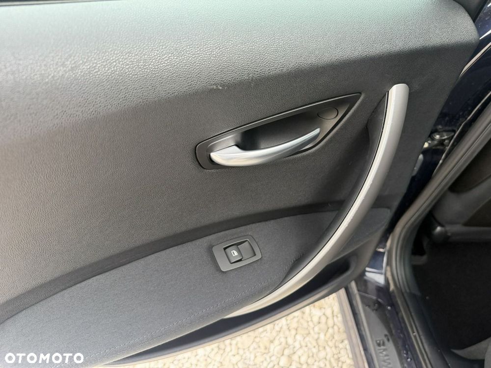 BMW Seria 1 120d - 22