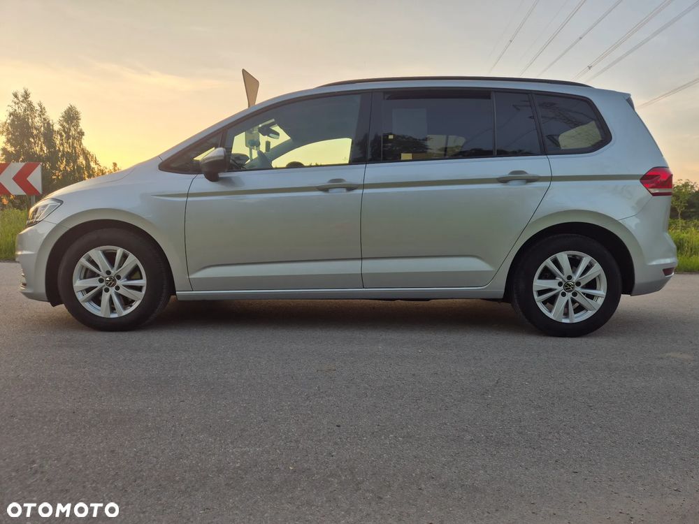 Volkswagen Touran - 6