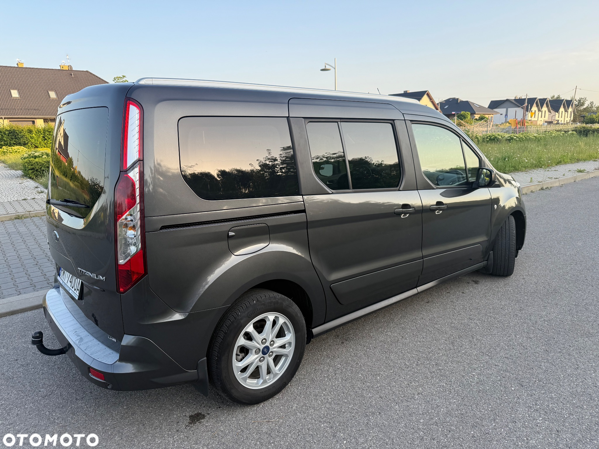 Ford Tourneo Connect Grand - 15