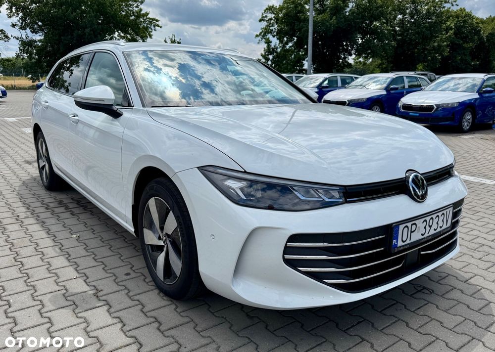 Volkswagen Passat - 2