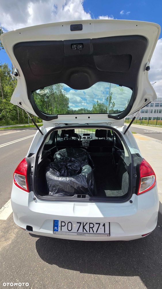 Renault Clio - 7