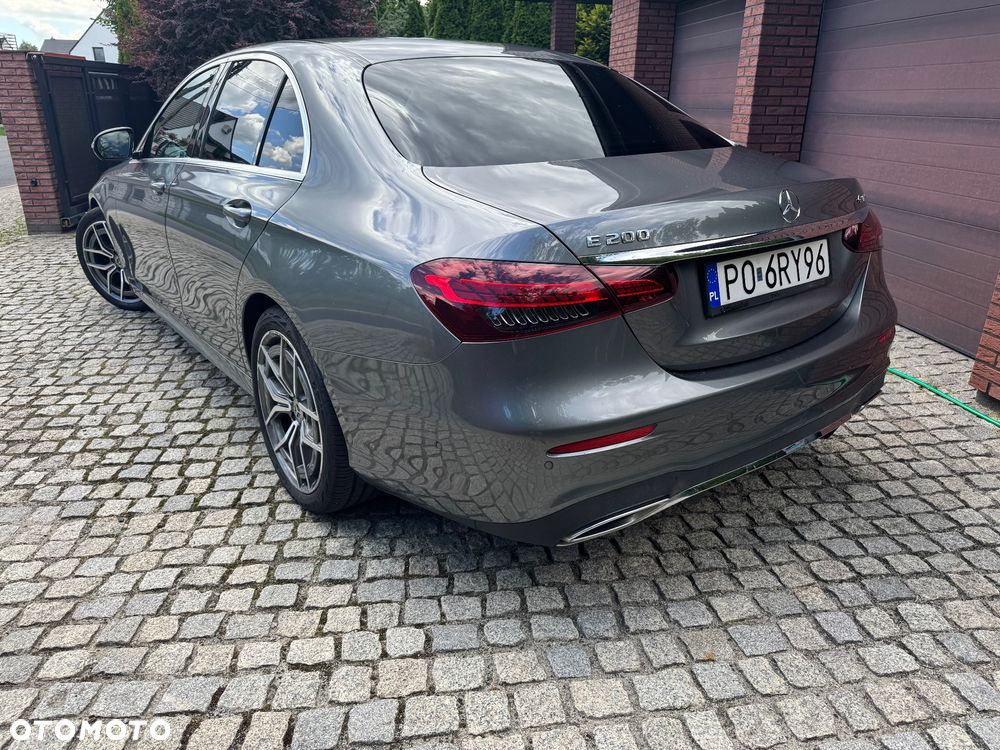 Mercedes-Benz Klasa E 200 4-Matic AMG - 3
