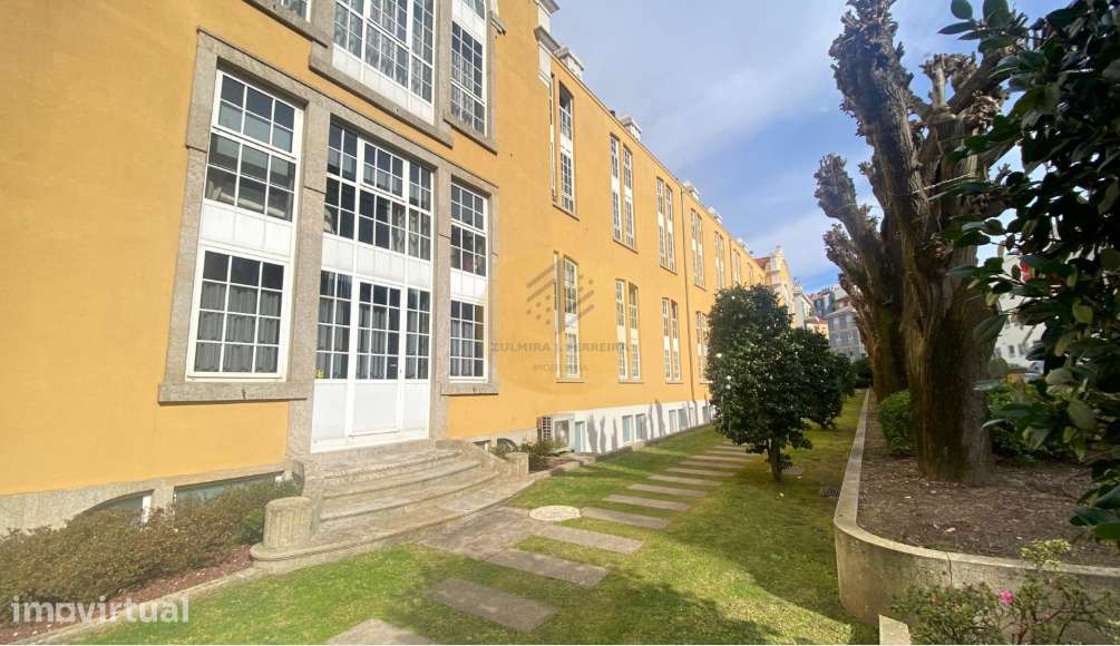Boavista Prime: T5 Duplex c/ Terraço e 3 Lugares de garagem - Grande imagem: 3/28