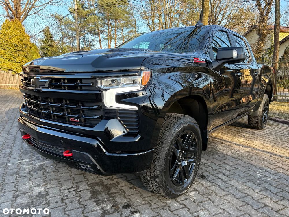 Chevrolet Silverado - 4