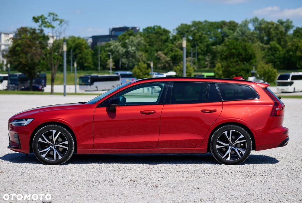 Volvo V60 B4 B Plus Dark - 8