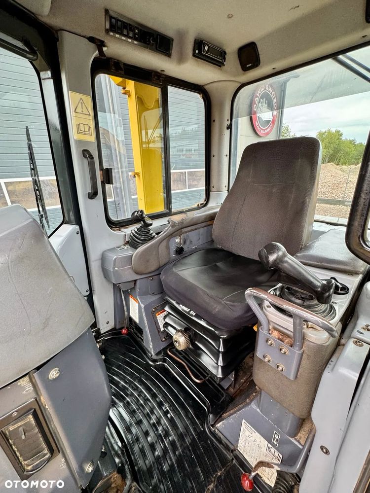 Komatsu D65EX-15 - 10