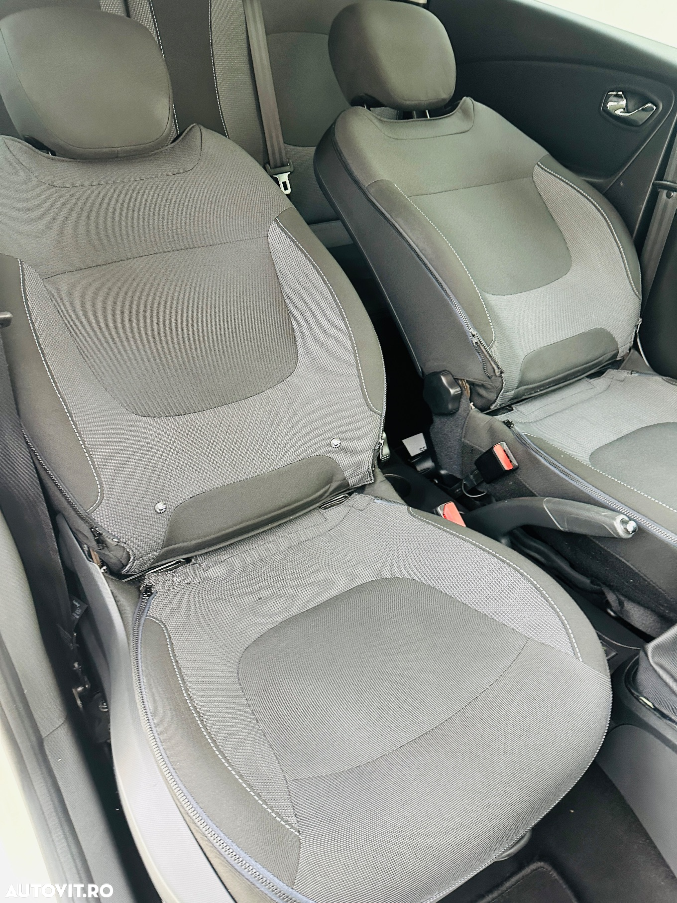 Renault Captur - 22