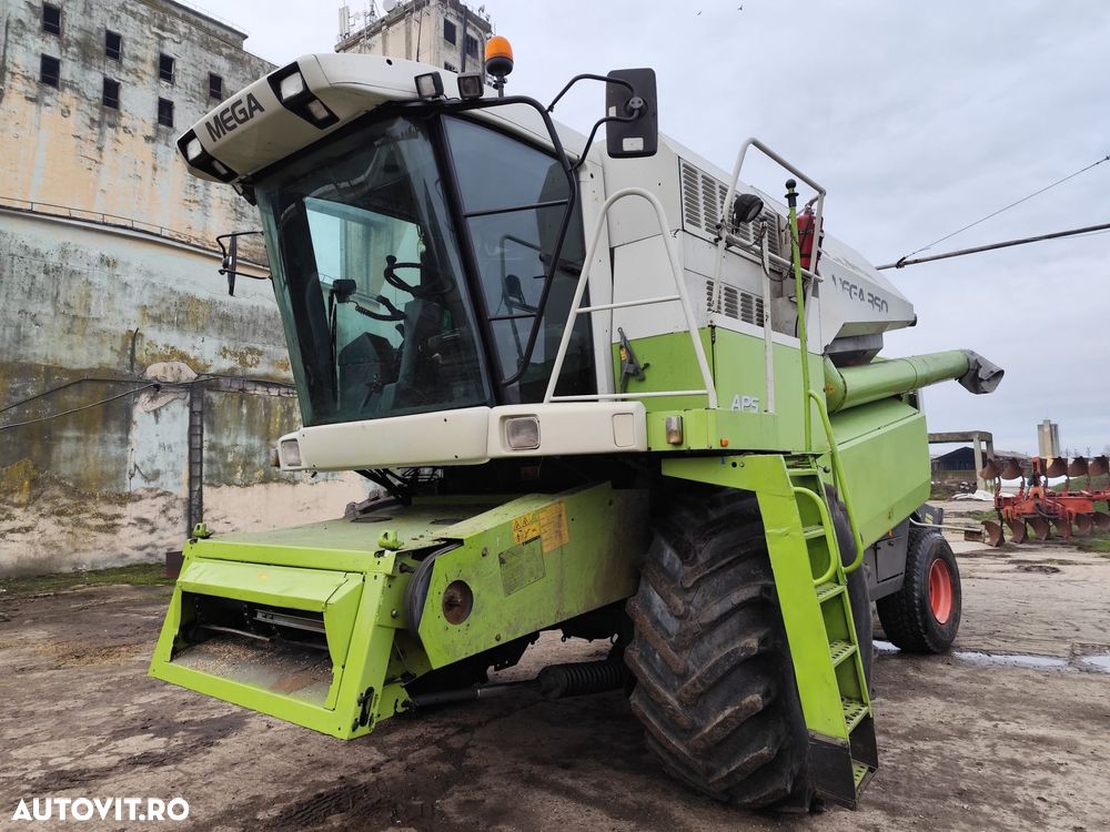 Claas Mega 350 Combina Agricola - 5