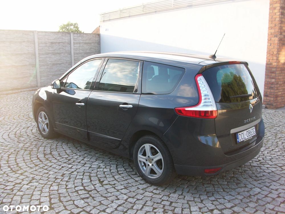 Renault Grand Scenic Gr 2.0 16V Bose Edition CVT - 7