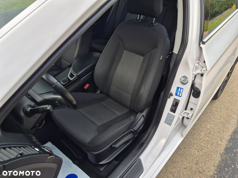 Hyundai i40 Kombi blue 1.6 Classic - 10
