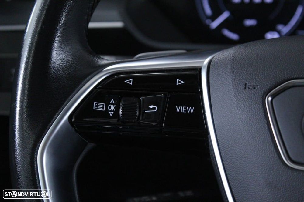 Audi Q8 e-Tron 55 quattro Advanced - 23