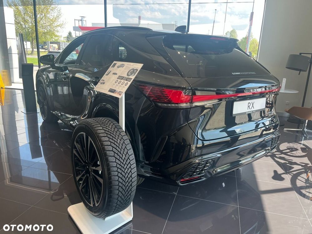 Lexus RX - 4