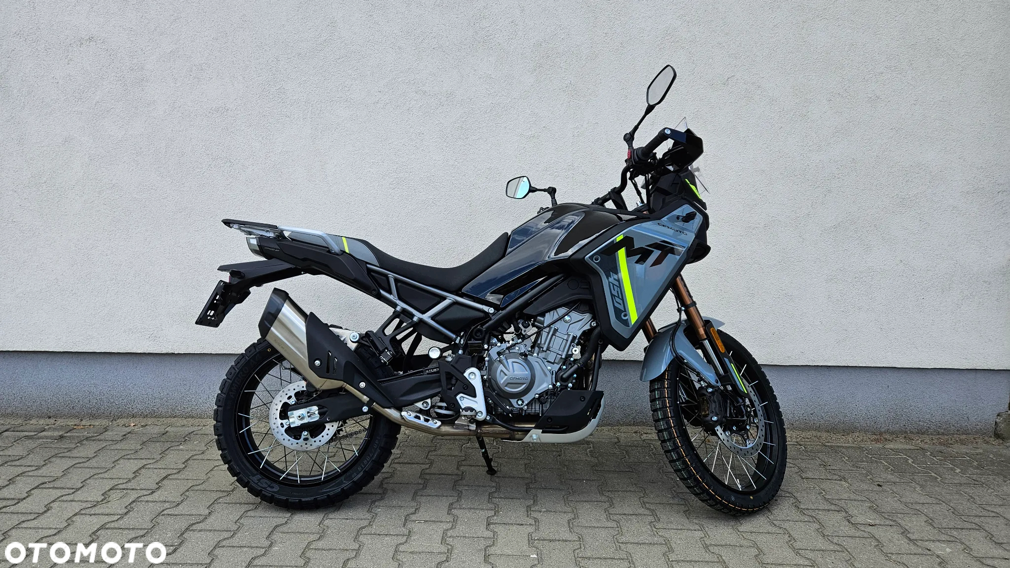CFMoto MT - 5