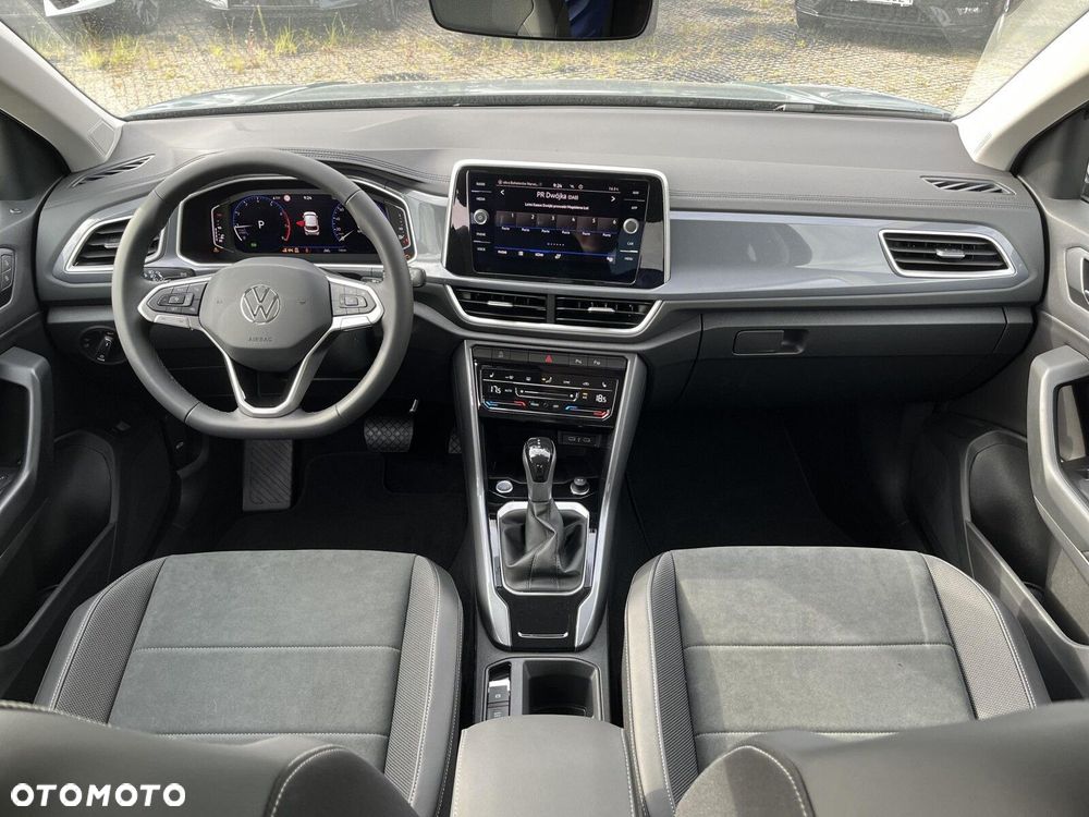 Volkswagen T-Roc - 25