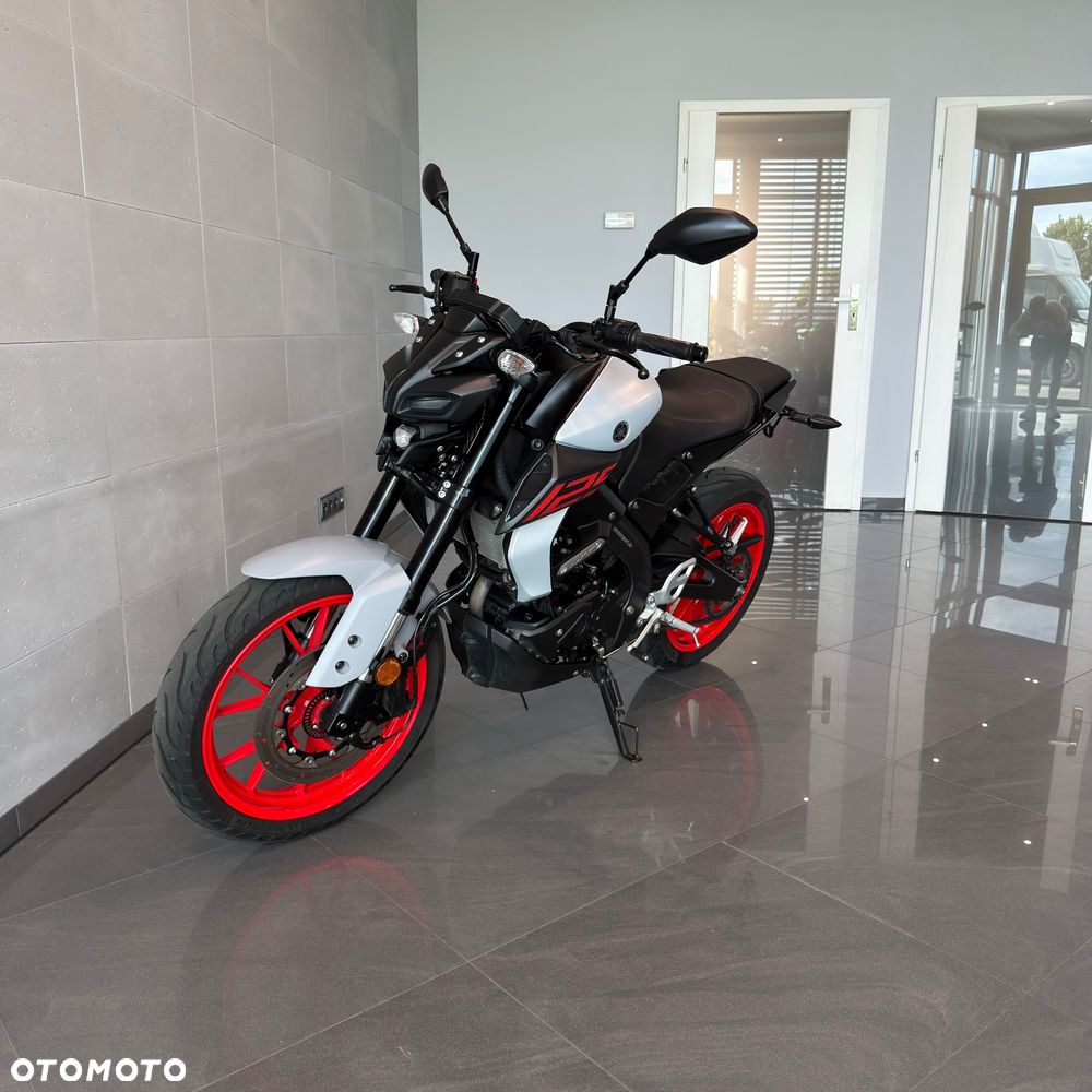 Yamaha MT - 7