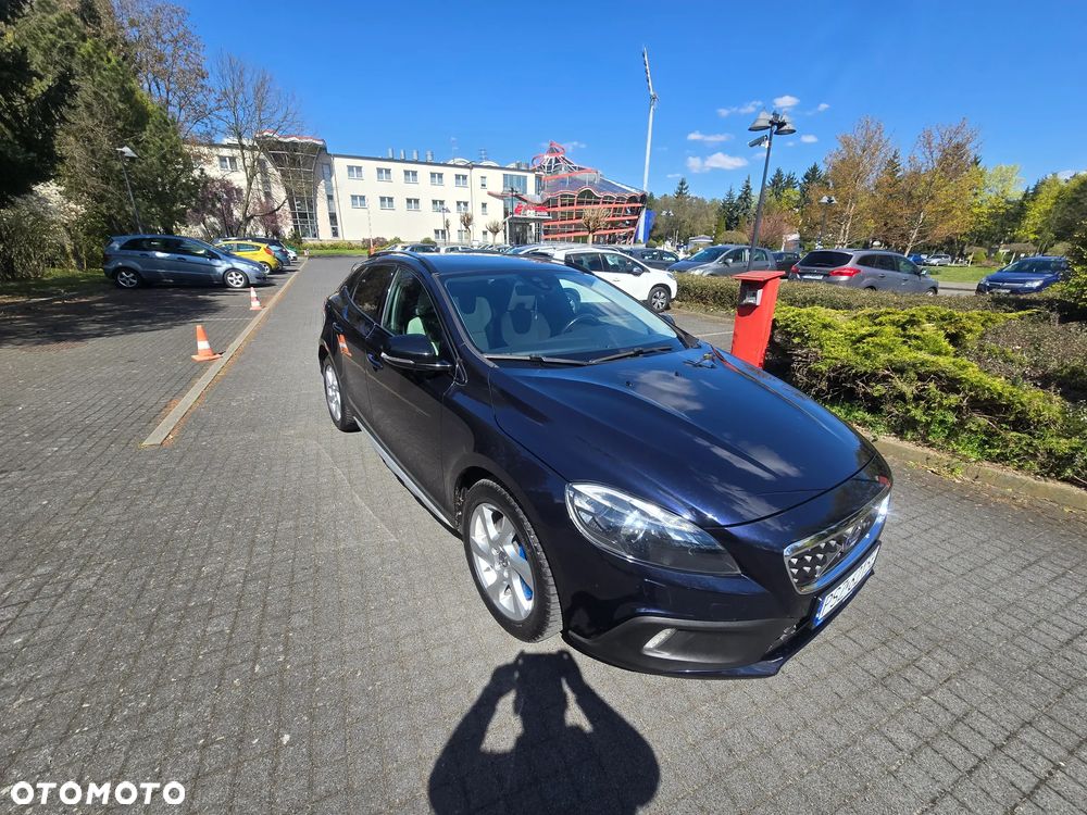 Volvo V40 D4 Geartronic Summum - 4