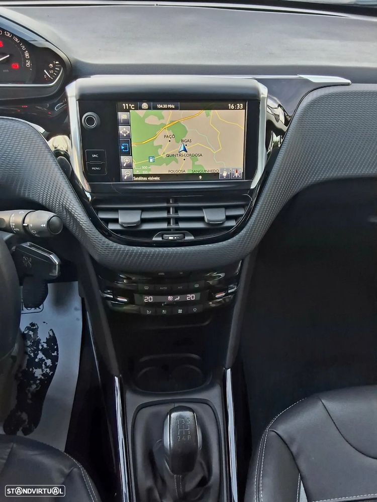 Peugeot 2008 1.2 VTi Allure - 10