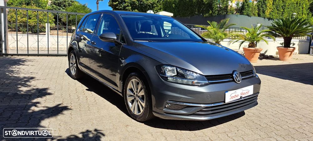 VW Golf 1.6 TDI Confortline DSG - 4