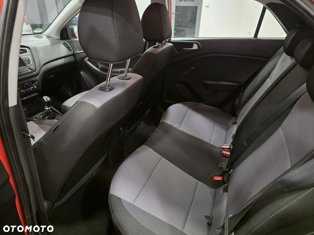 Hyundai i20 blue 1.4 Active Select - 12