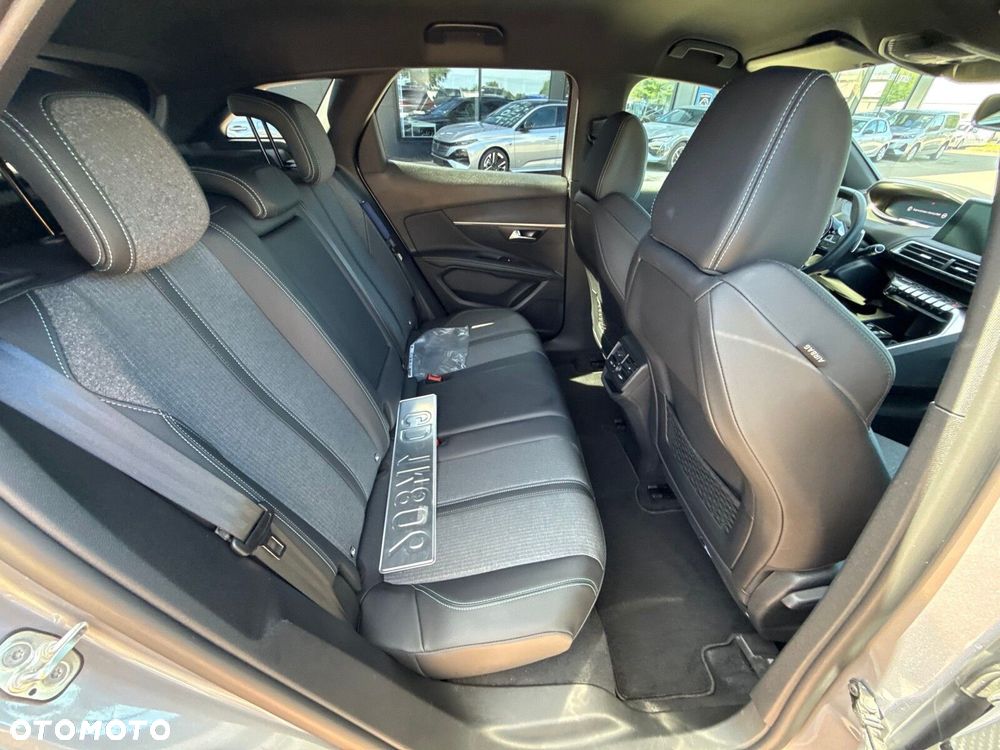 Peugeot 3008 1.2 PureTech Allure Pack S&S EAT8 - 14