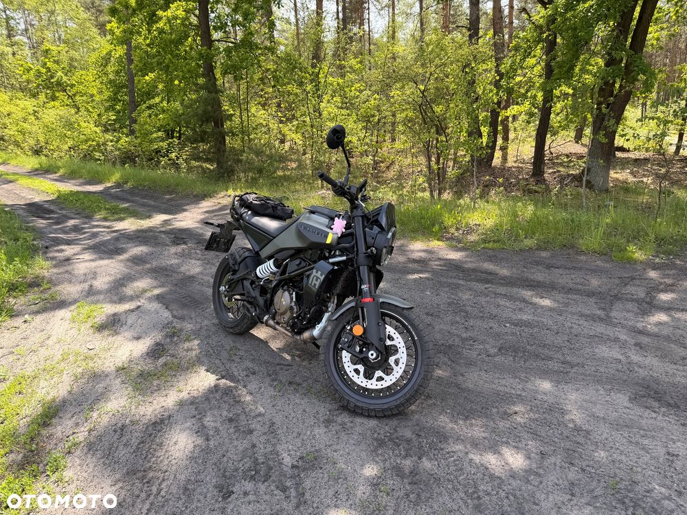 Husqvarna Svartpilen - 2
