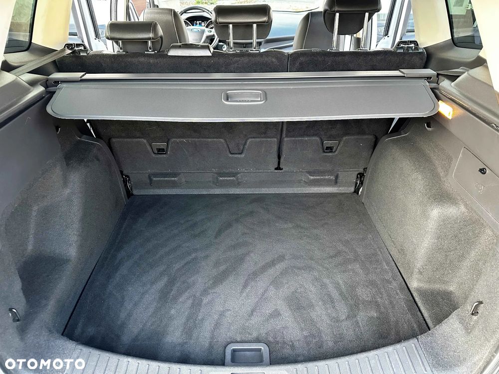 Ford Kuga 2.0 TDCi 4x4 Titanium - 32