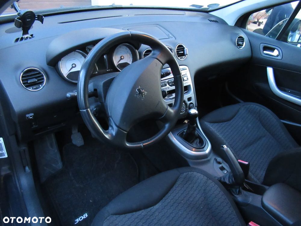 Peugeot 308 - 10