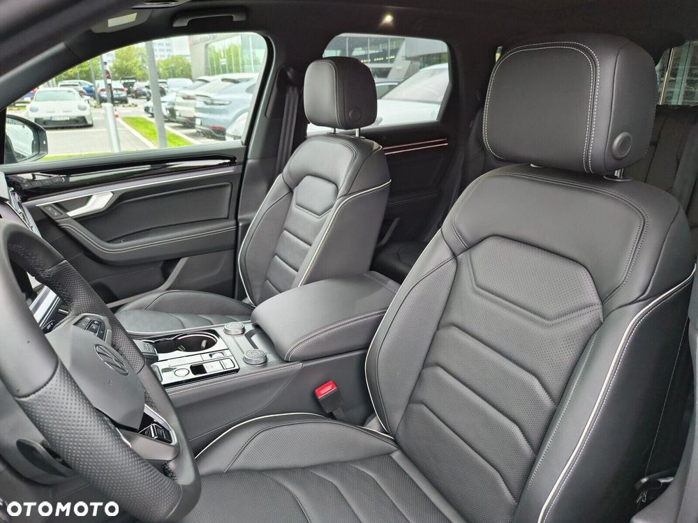 Volkswagen Touareg - 14