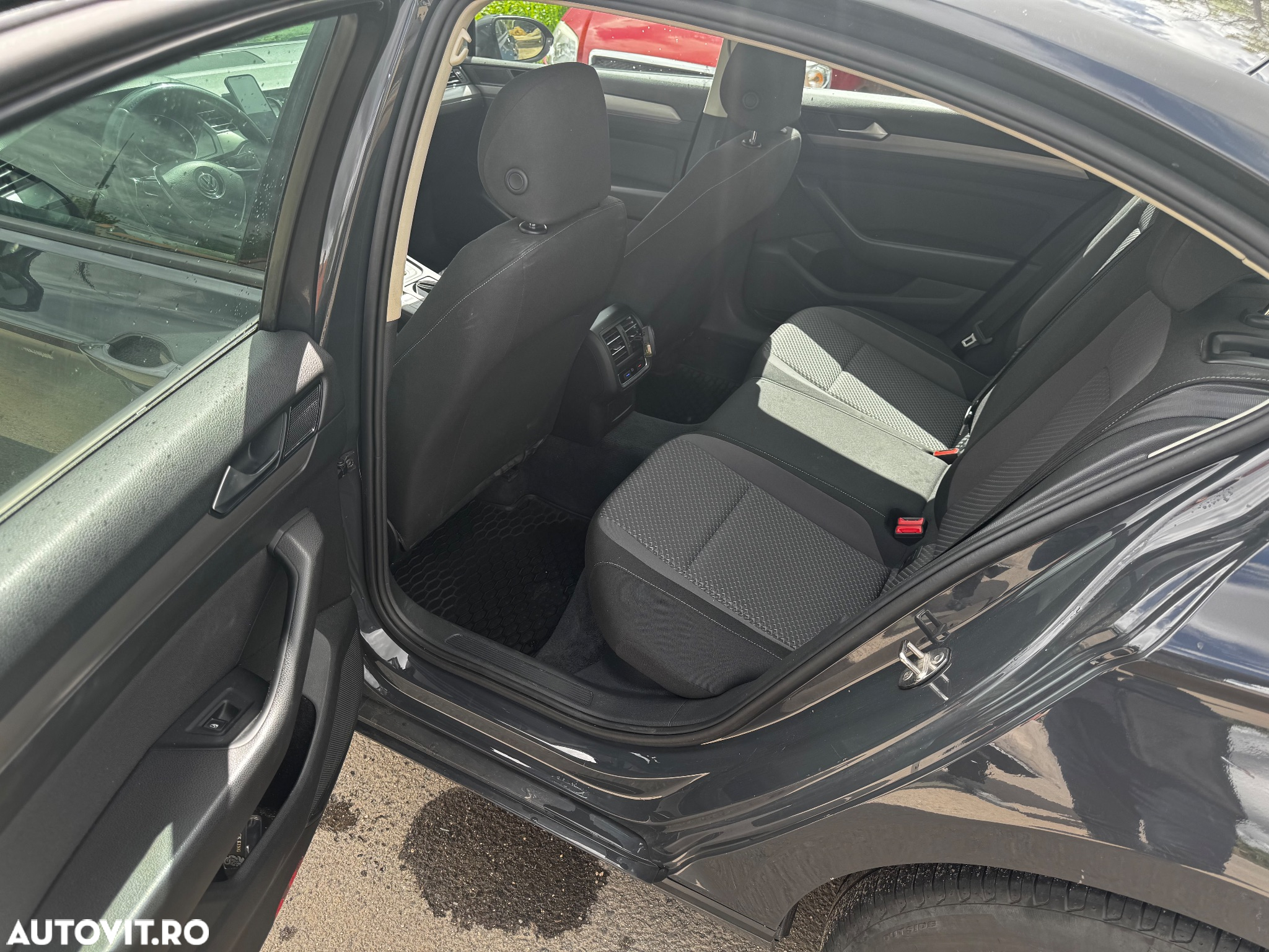 Volkswagen Passat 2.0 TDI (BlueMotion Technology) Comfortline - 11