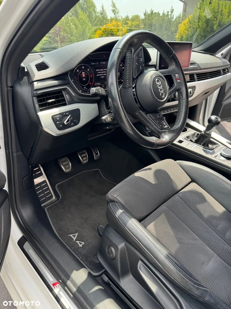 Audi A4 2.0 TDI Design - 13