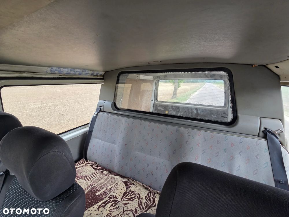 Volkswagen Transporter L - 11