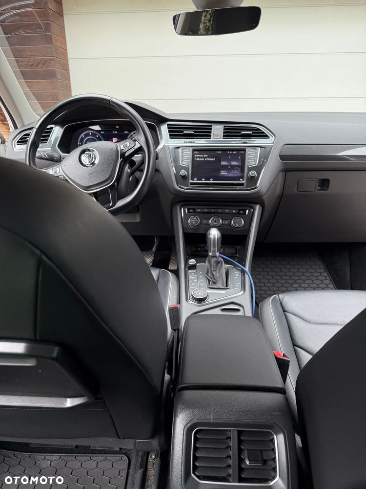 Volkswagen Tiguan - 10