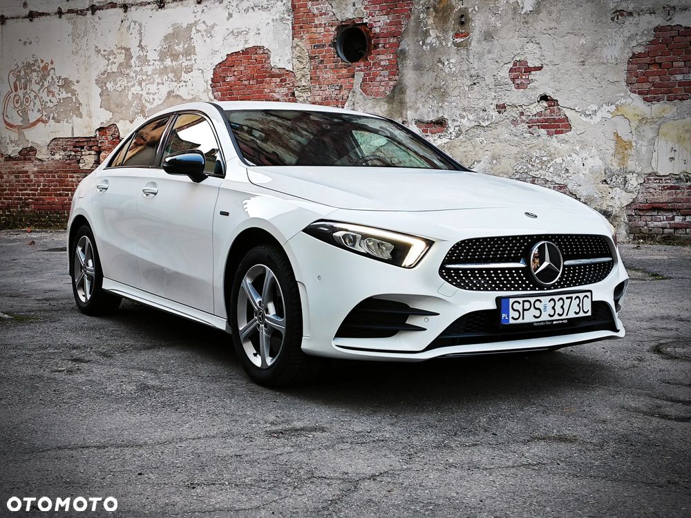 Mercedes-Benz Klasa A 250 E AMG Line 8G-DCT - 2