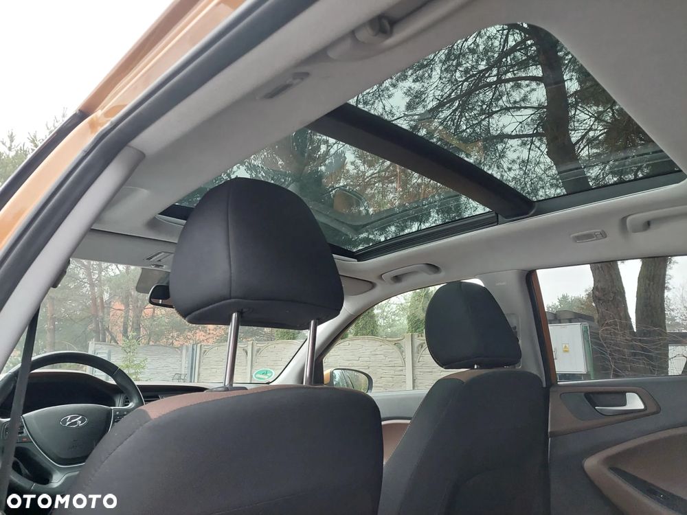 Hyundai i20 1.4 YES Gold - 14