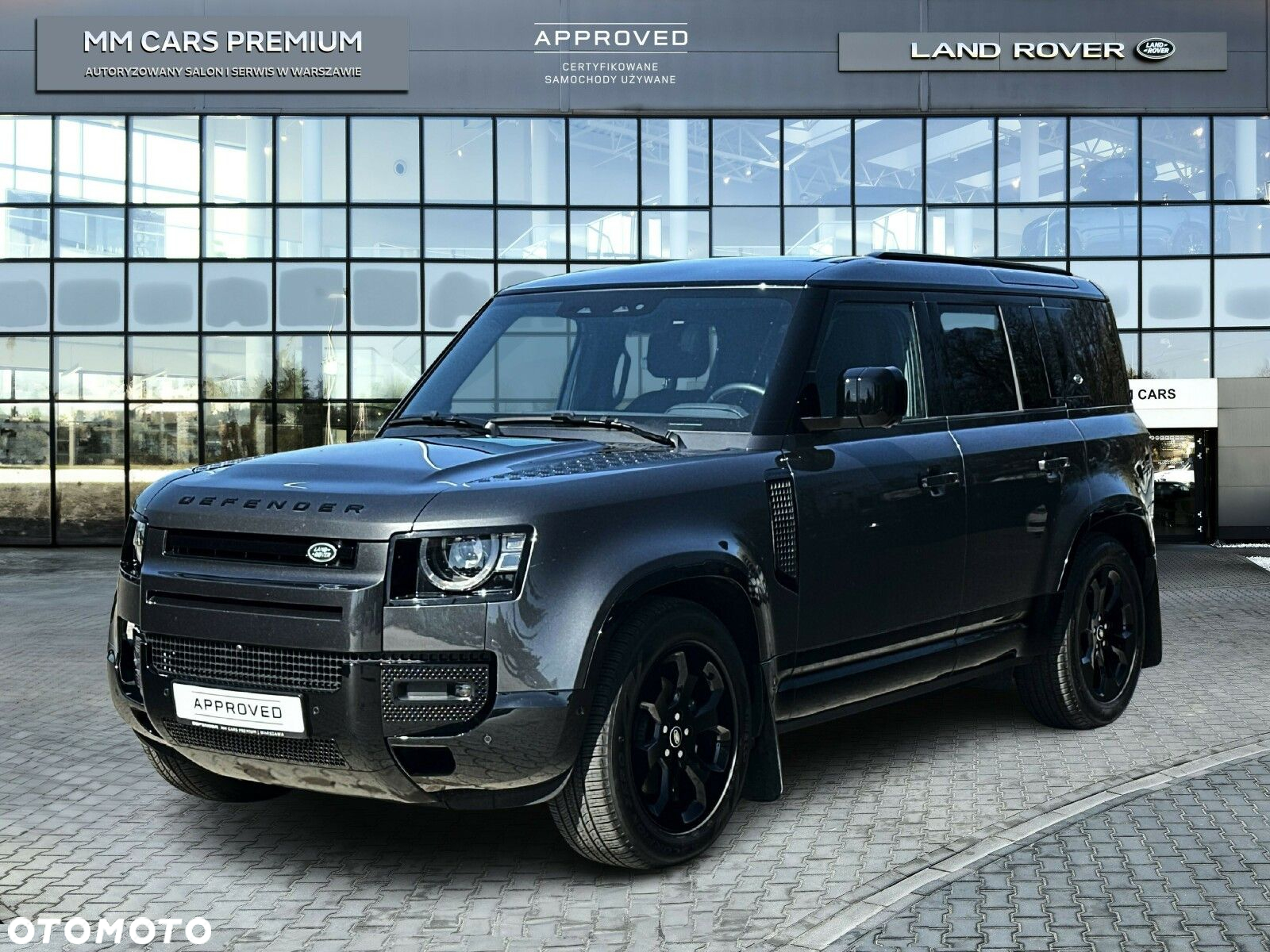 Land Rover Defender - 4