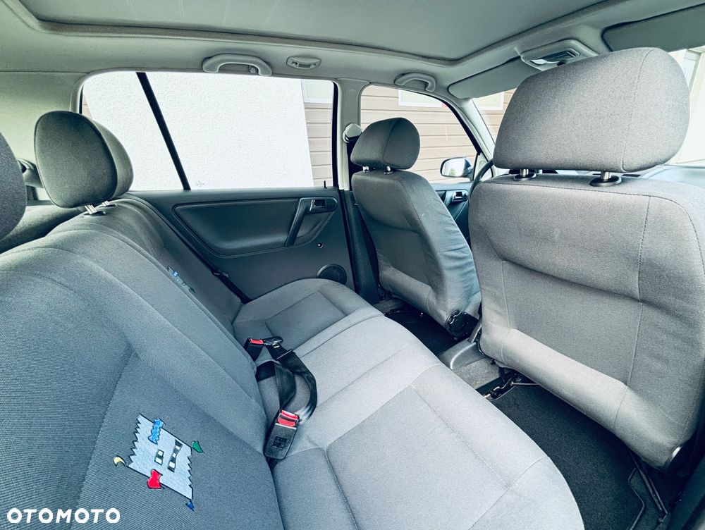 Volkswagen Polo 1.4 Highline - 27