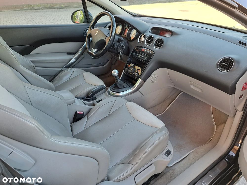 Peugeot 308 CC - 13