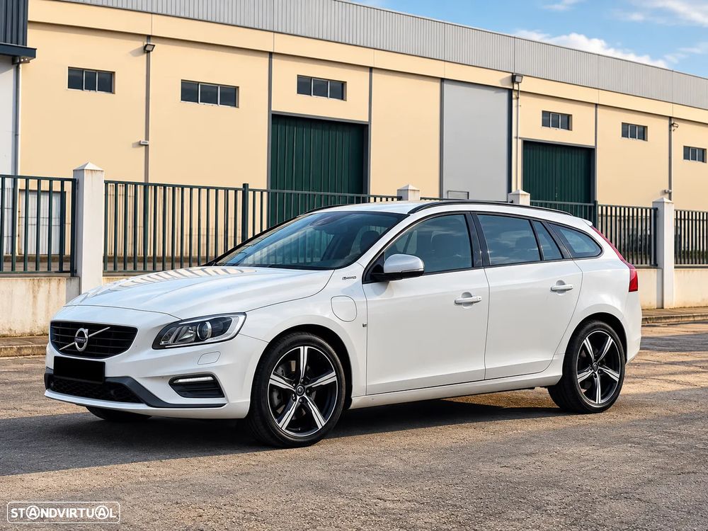 Volvo V60 — photo 2