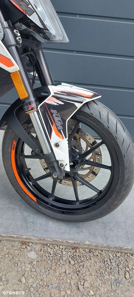 KTM Duke - 17
