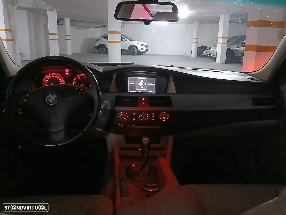 BMW 520 dA - 13