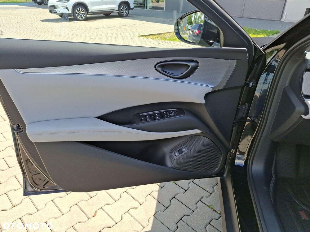 BYD Seal 6 - 12