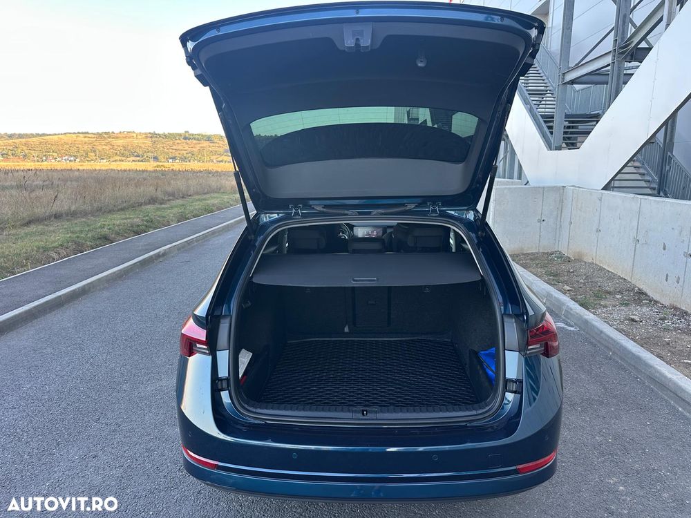 Skoda Octavia 2.0 TDI DSG Style - 11