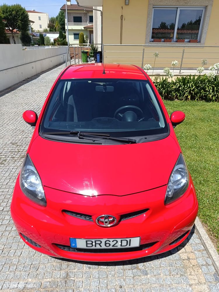Toyota Aygo Standard - 2