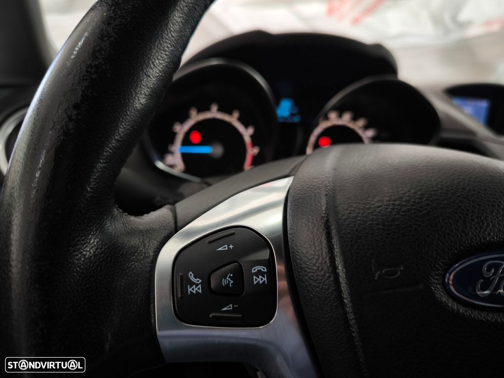 Ford Fiesta 1.0 Trend - 17