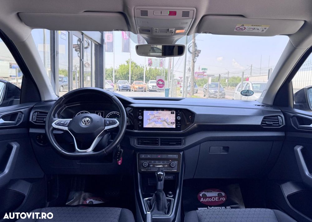 Volkswagen T-Cross - 8
