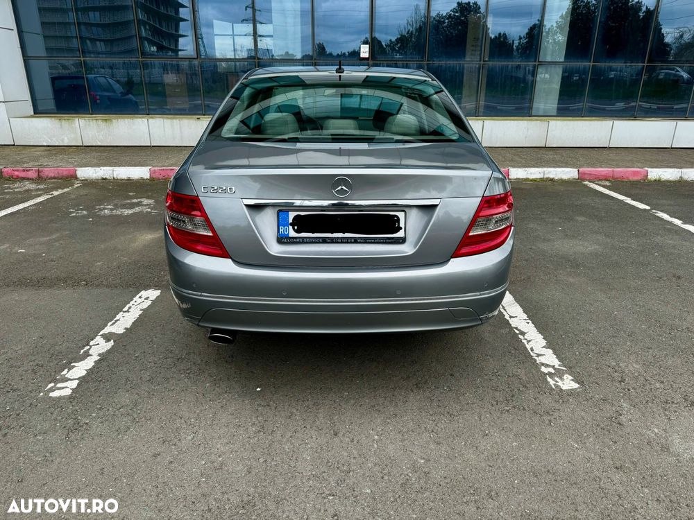 Mercedes-Benz C - 13