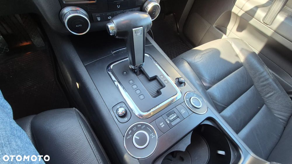 Volkswagen Touareg 3.0 V6 TDI Tiptr - 16